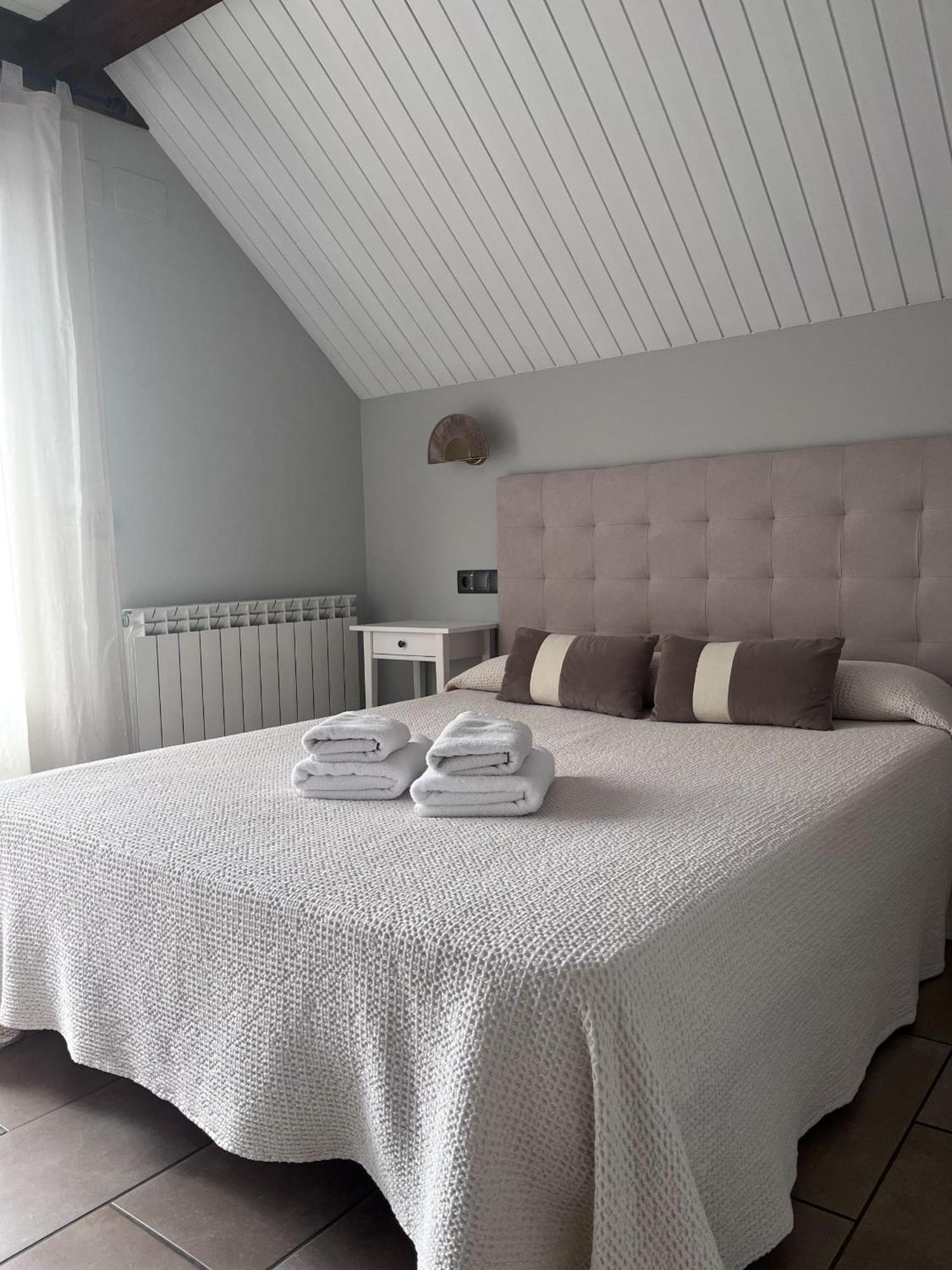 Apartamentos Blasco Tramacastilla de Tena Eksteriør bilde